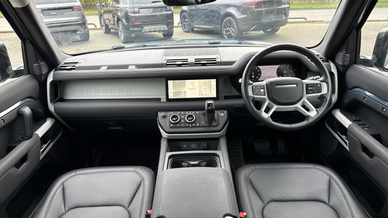 Land Rover Defender 3.0 D250 SE 110 5dr Auto Diesel Estate